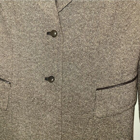Tahari Wool Blend Tweed Blazer - Picture 4 of 10